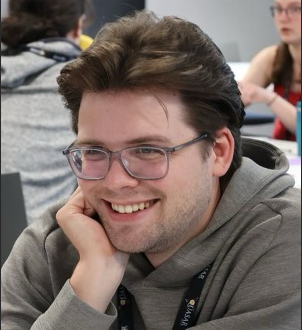 Headshot of Austen Wallis